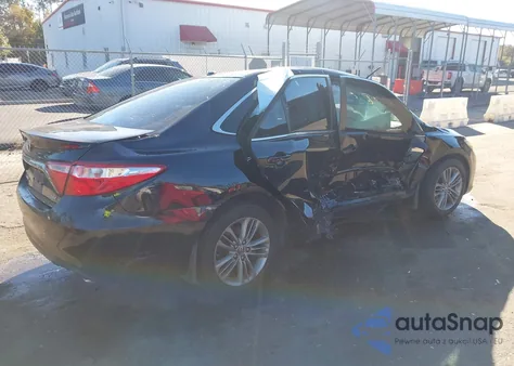 2015 Toyota Camry Se z USA, uszkodzony, nr VIN 4T1BF1FK6FU475560